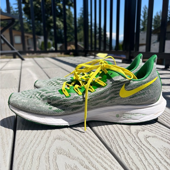 Nike Zoom Pegasus 36 Mighty Oregon Ducks Running Shoes Mens Size 12.5 C1… - Picture 4 of 10